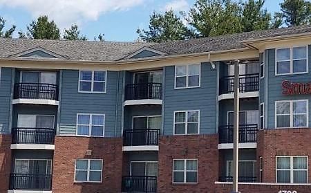 Smart Suites On The Hill Саут-Бёрлингтон Экстерьер фото