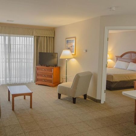 Smart Suites On The Hill Саут-Бёрлингтон Экстерьер фото
